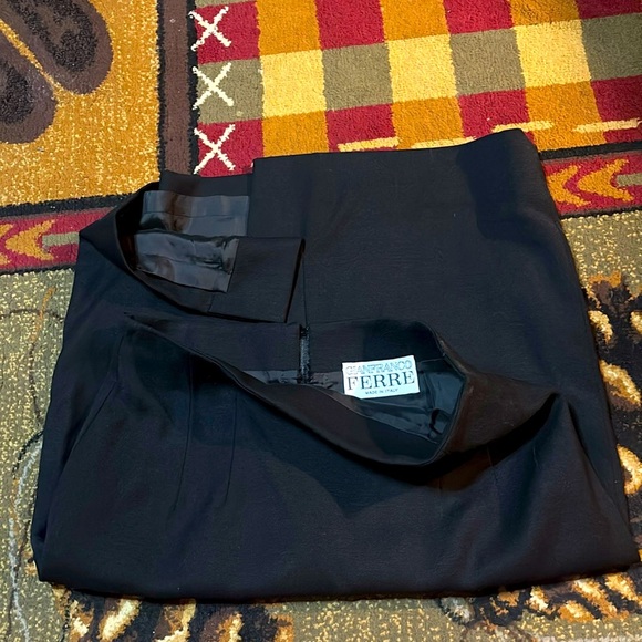 Gianfranco Ferre skirt 44 Vintage‎ - Picture 1 of 6